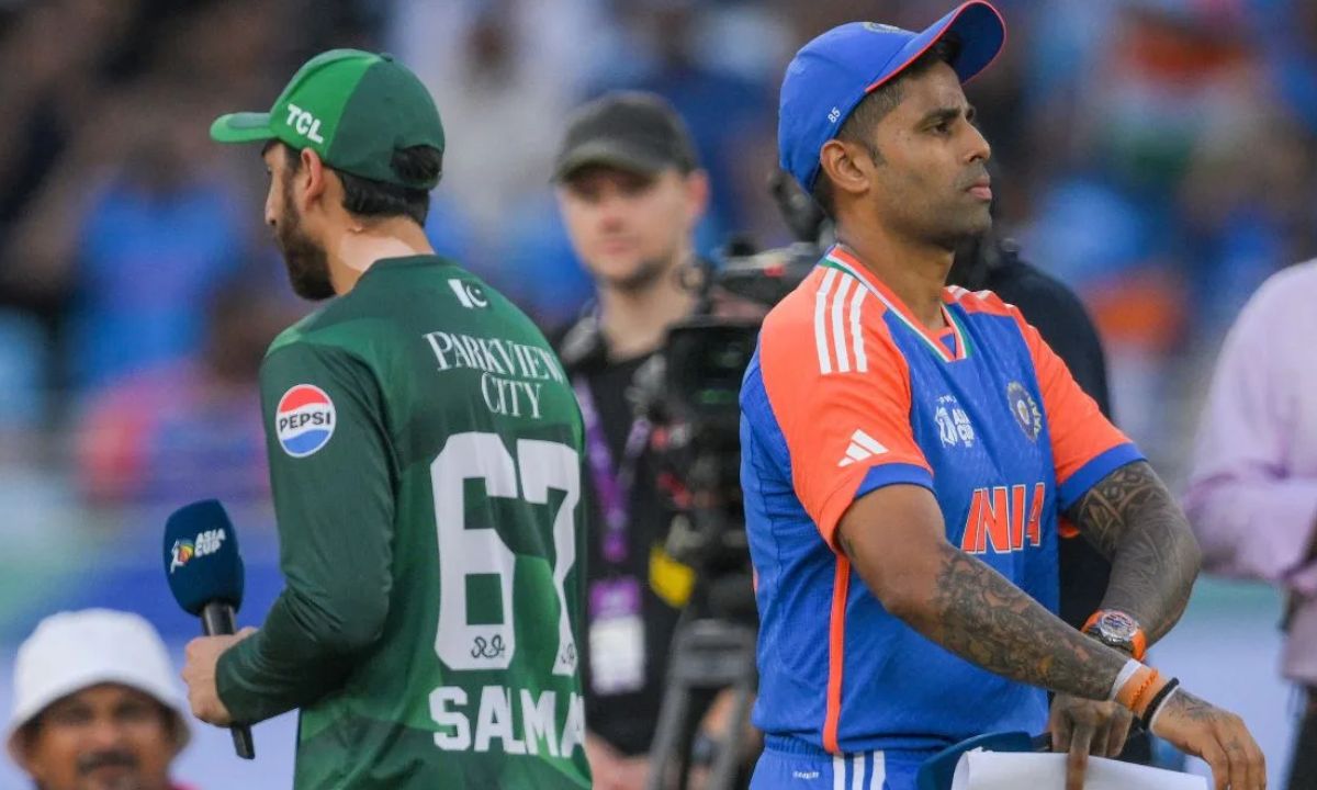 India Pakistan Handshake Controversy