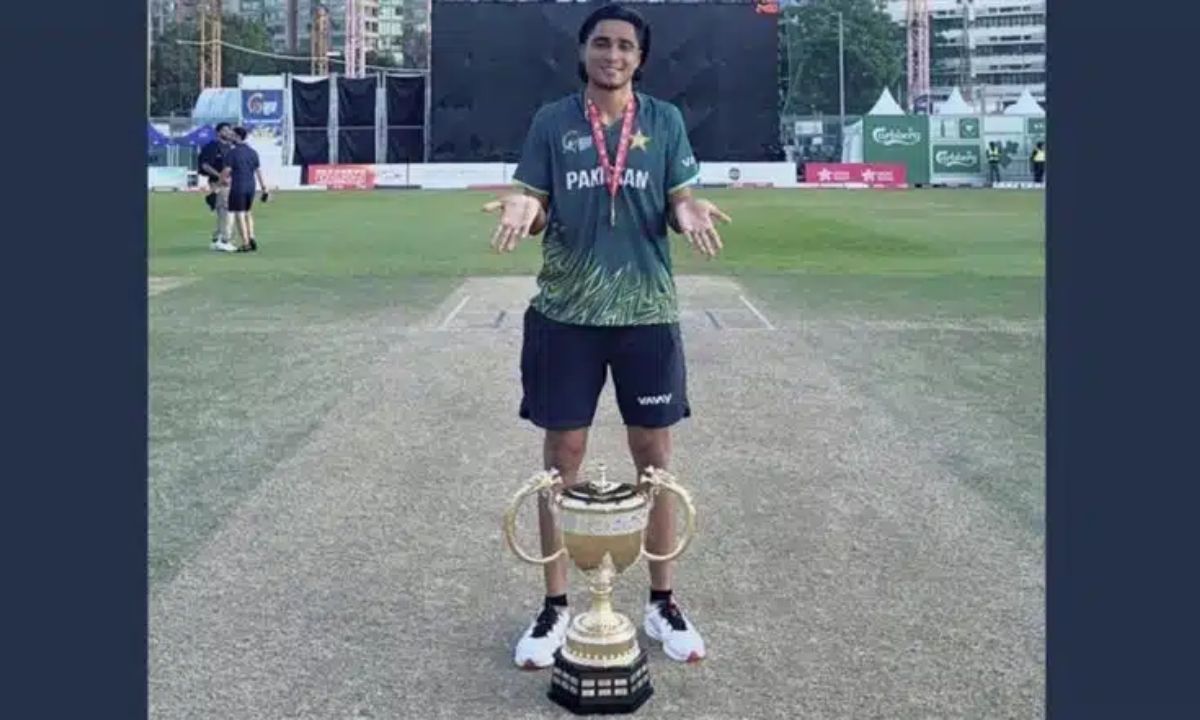 Muhammad Shehzad Copy Hardik Pandya Style